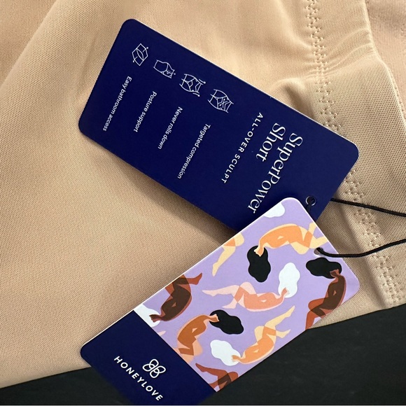 NEW IN PACKAGE HoneyLove superpower short in Sand color 1x shapewear - Picture 4 of 5